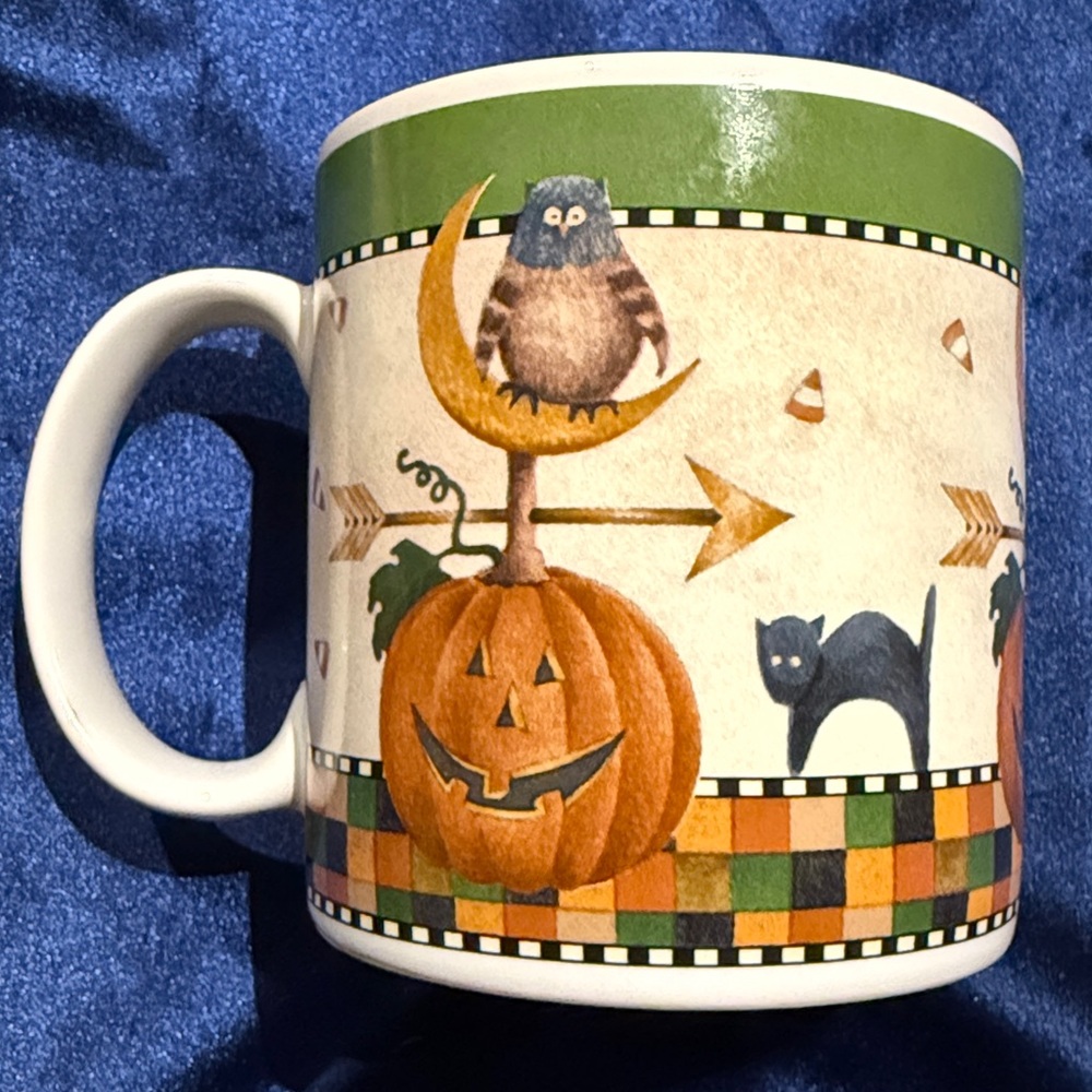Halloween Mug by Debbie Mumm  Owl, Crescent Moon, Cat,Jack-O-Lantern Oneida